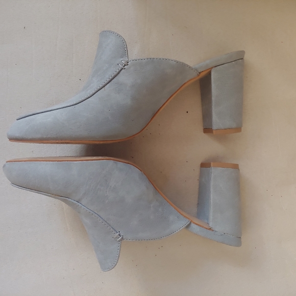 JC brand Gray Suede Mules - Picture 2 of 6
